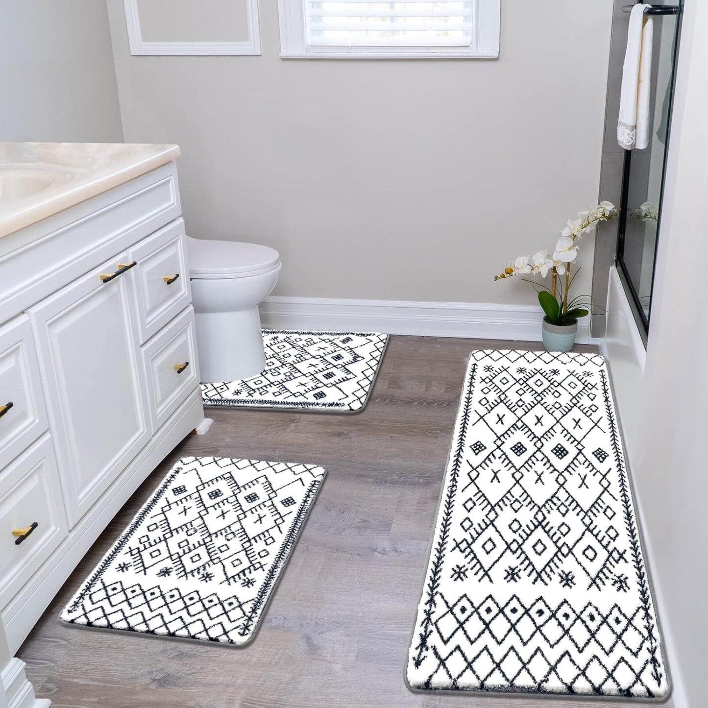 HEBE Bathroom Rug Set - 3 Piece Non Slip Shower Mats with U-Shaped Toilet Mat, Absorbent Microfiber Bath Mats for Bath Rugs, Washable Shaggy Floor Carpet