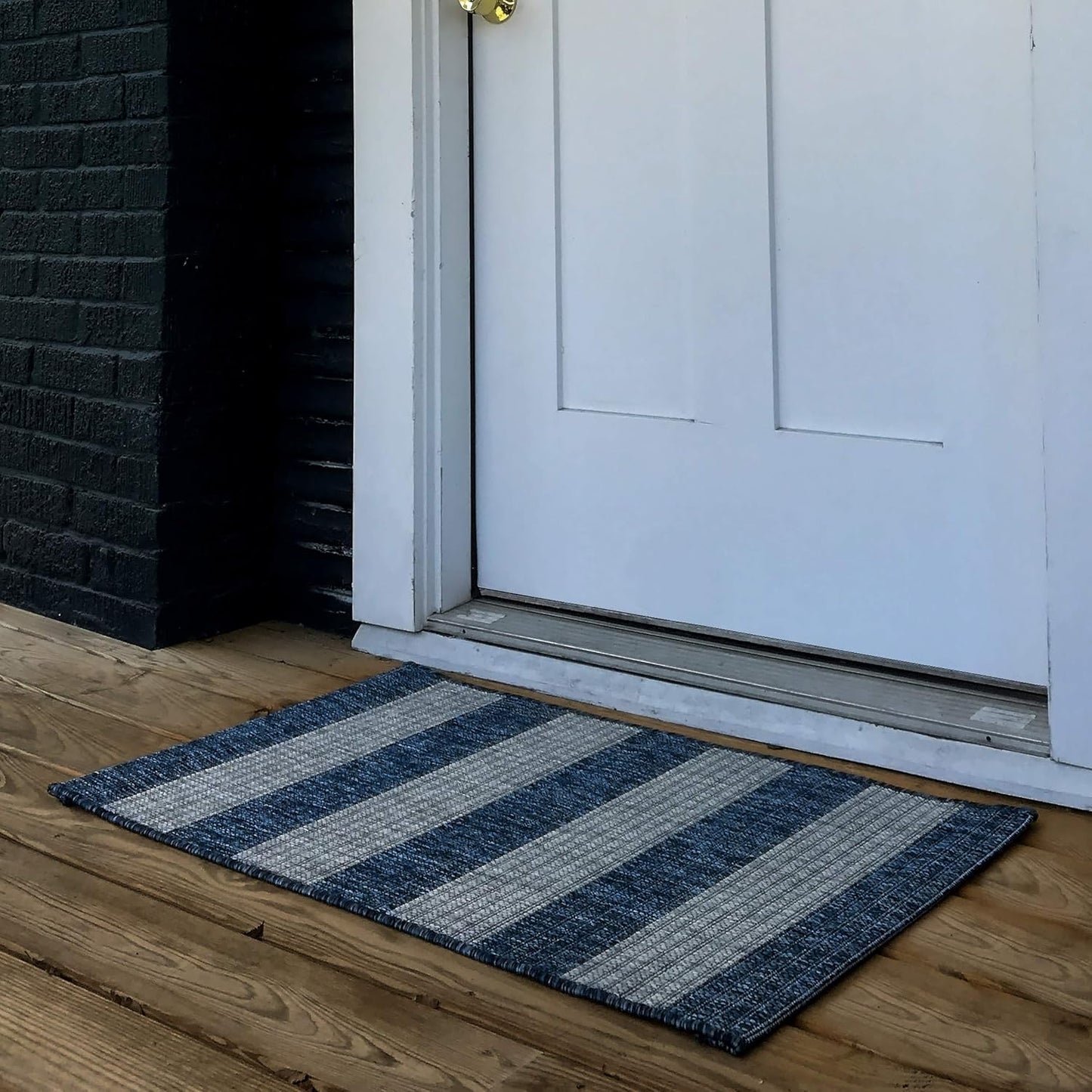 LR Home 5x7 Indoor/Outdoor Area Rug for Home Decor | Coastal Reef Carpet for Living Room, Bedroom, Playroom, Patio, Garden | Modern Farmhouse Rug | Blue/Gray