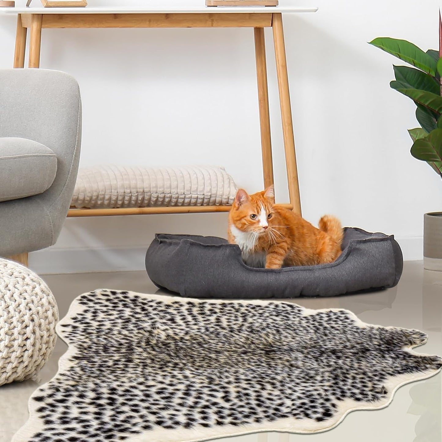 Leopard Print Rug, Faux Cowhide Cheetah Skin Rug Animal Printed Area Rug Carpet for Home Office, Livingroom, Bedroom