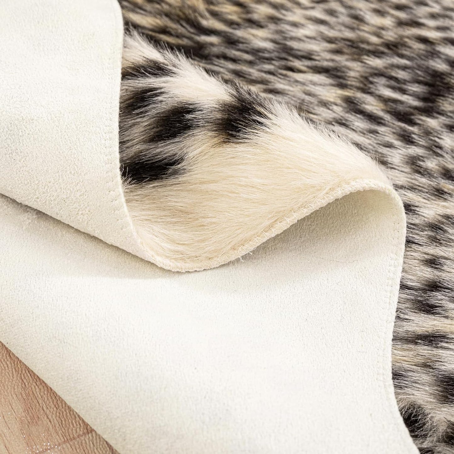 Leopard Print Rug, Faux Cowhide Cheetah Skin Rug Animal Printed Area Rug Carpet for Home Office, Livingroom, Bedroom