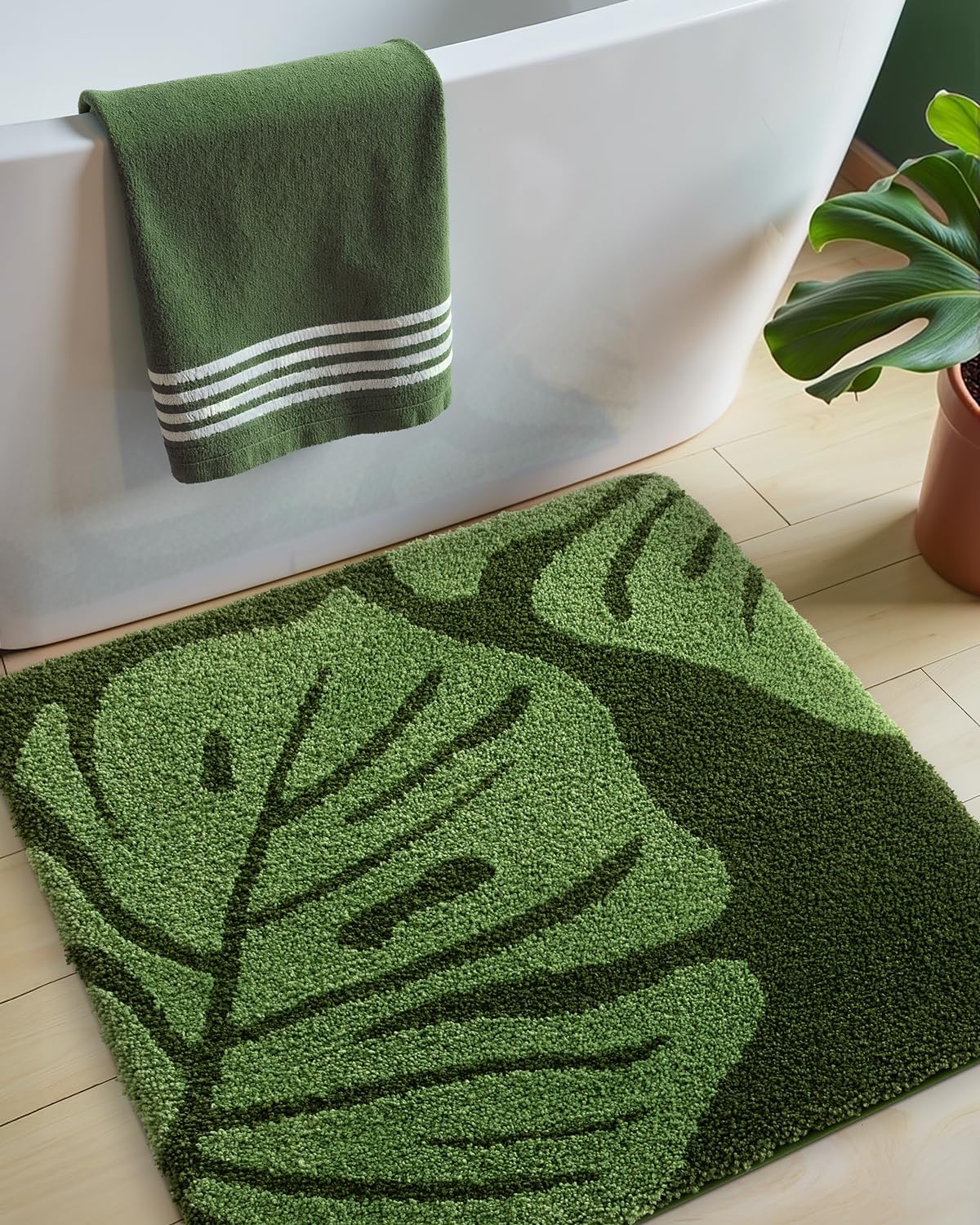 DEXI Bathroom Rug Non Slip, Washable Bath Mat Absorbent, Soft Microfiber Bathmat Monstera Deliciosa Embossed Leaf Carpet for Shower Floor, Square 31x31,Green
