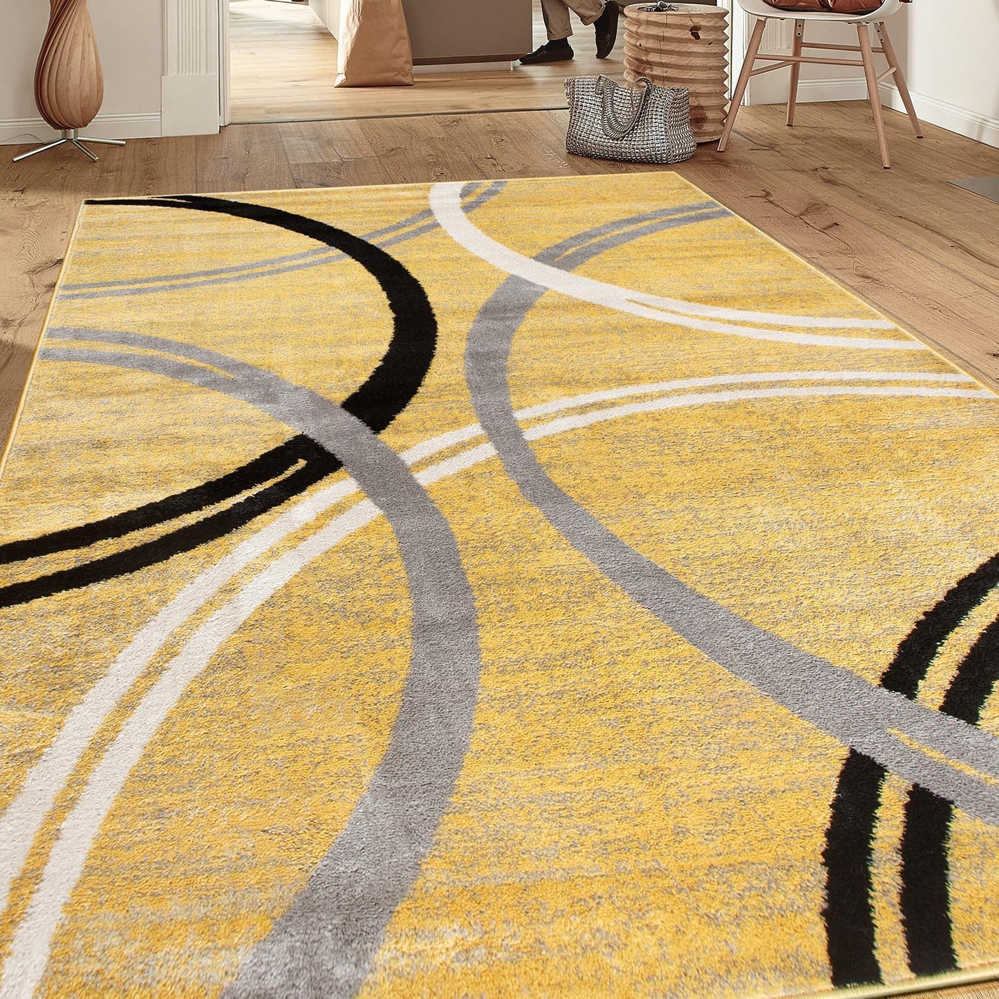 Rugshop Wavy Circles Design Area Rug, Fade-Resistant Carpet for Living Room, Dining Room, or Bedroom, Gray, 5'3" x 7'3"